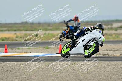 media/Apr-18-2025-TrackDaz (Fri) [[45f5874c44]]/C Group/Session 1 (Turn 7)/